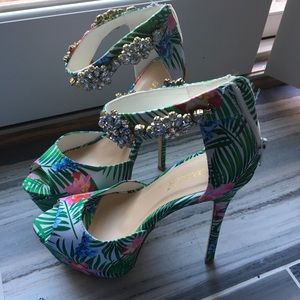 Shoe Dazzle Nayana Heels